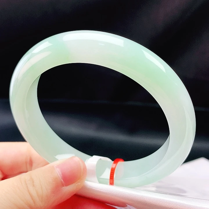 未镶嵌手镯翡翠56圈