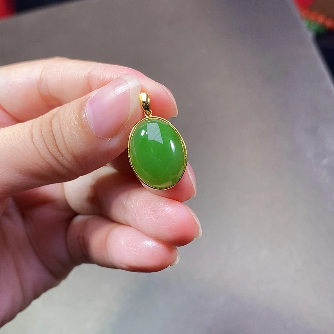 和田玉（碧玉）18K金镶嵌颈饰