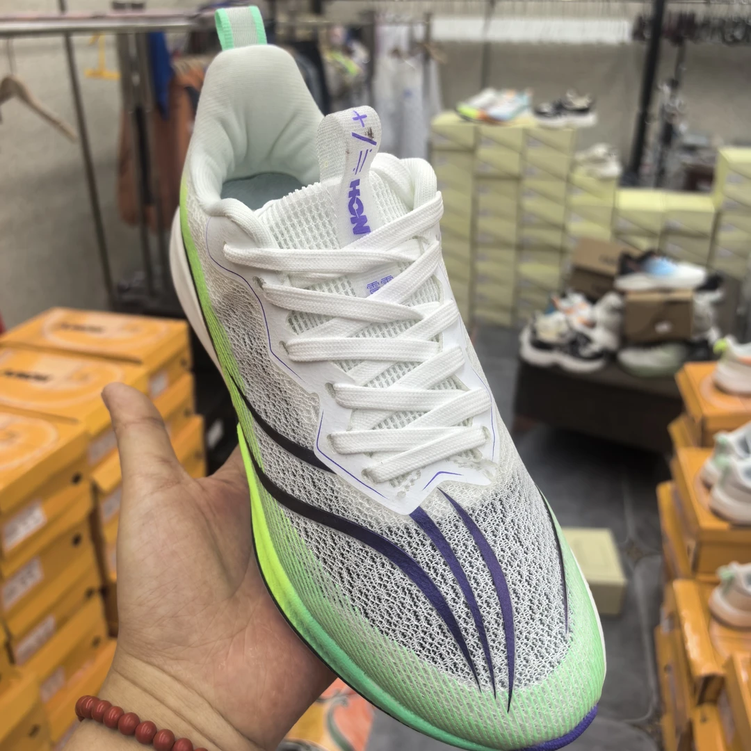 2025秋季新款男女同款运动鞋跑步鞋