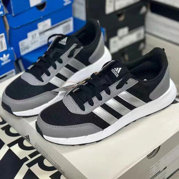 【瑕疵慎拍】Adidas低帮舒适透气休闲鞋 IG6557-39(非原盒)