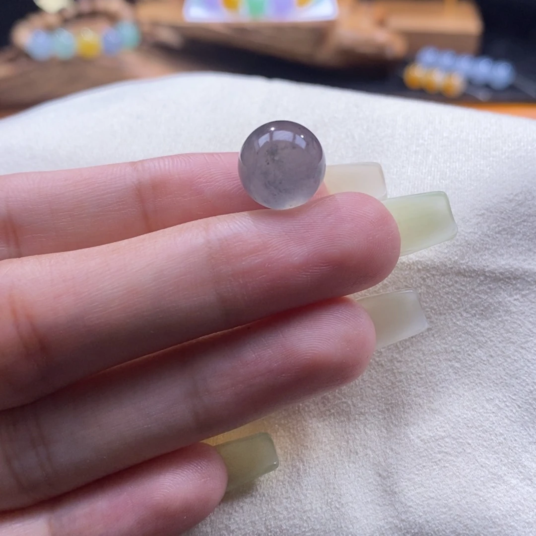 翡翠未镶嵌颈饰黑钢珠卡12