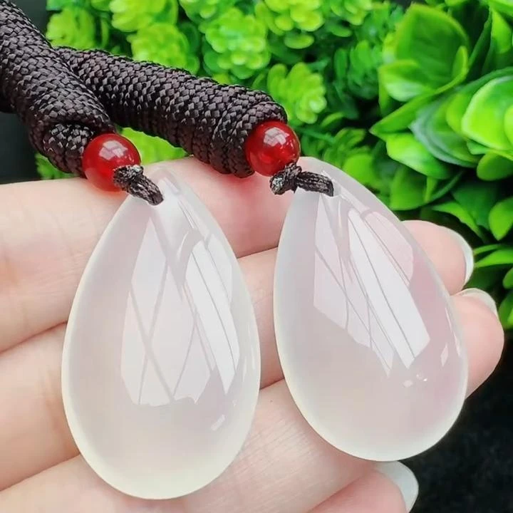 S7052【盛年珠宝】天山寒冰玉玛瑙水滴吊坠-配绳-多样性发一件