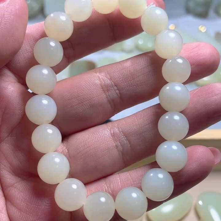 未镶嵌和田玉（糖玉）珠宝半成品