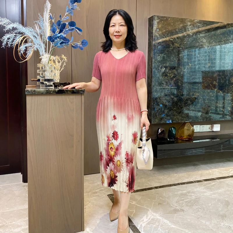 【2025夏季新色】高弹力褶皱工艺三宅风格妈妈连衣裙胖瘦穿夏季2008