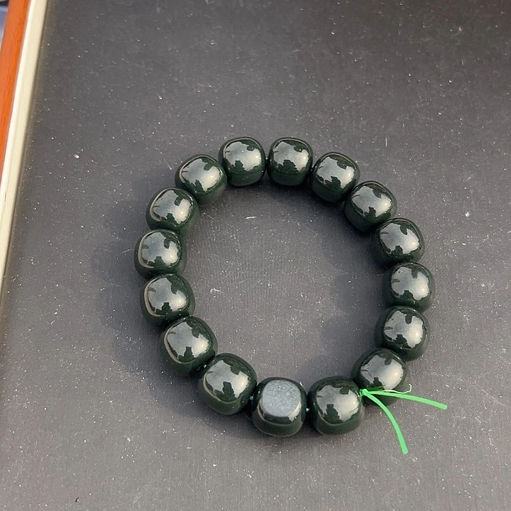 未镶嵌手串和田玉卡14