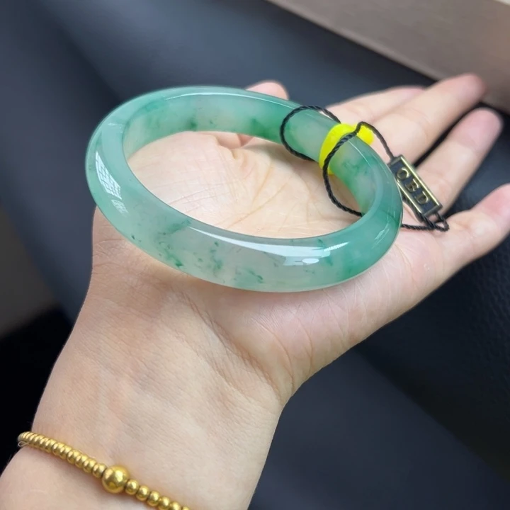 石英质玉手镯未镶嵌非洲翠61.62