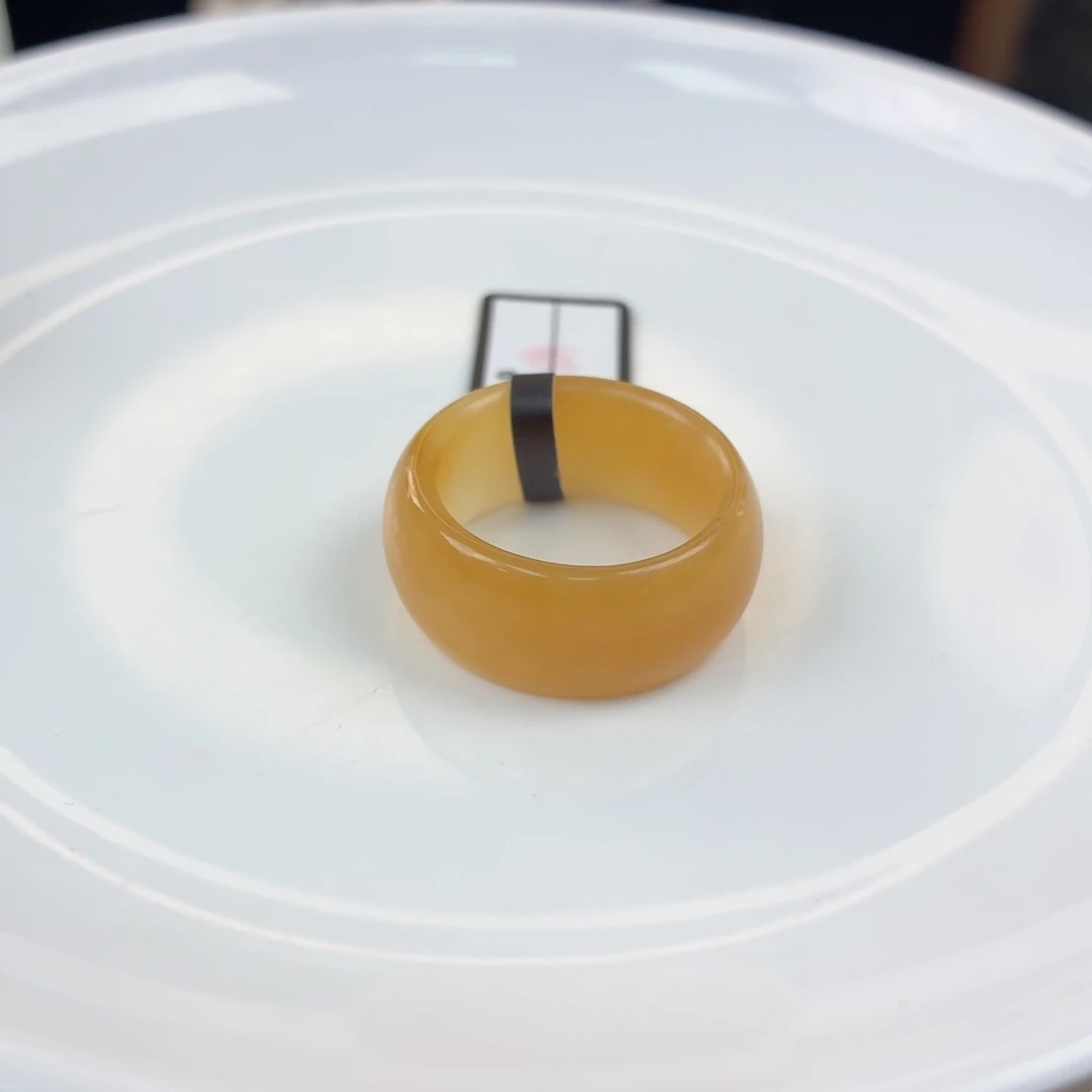 哇***壮和田玉（糖玉）未镶嵌戒指Q57黄糖轮胎18.3不退换24h