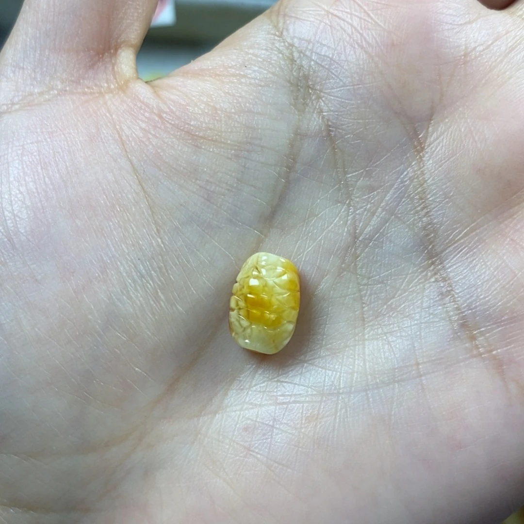 琥珀裸石未镶嵌︶****ё龟背