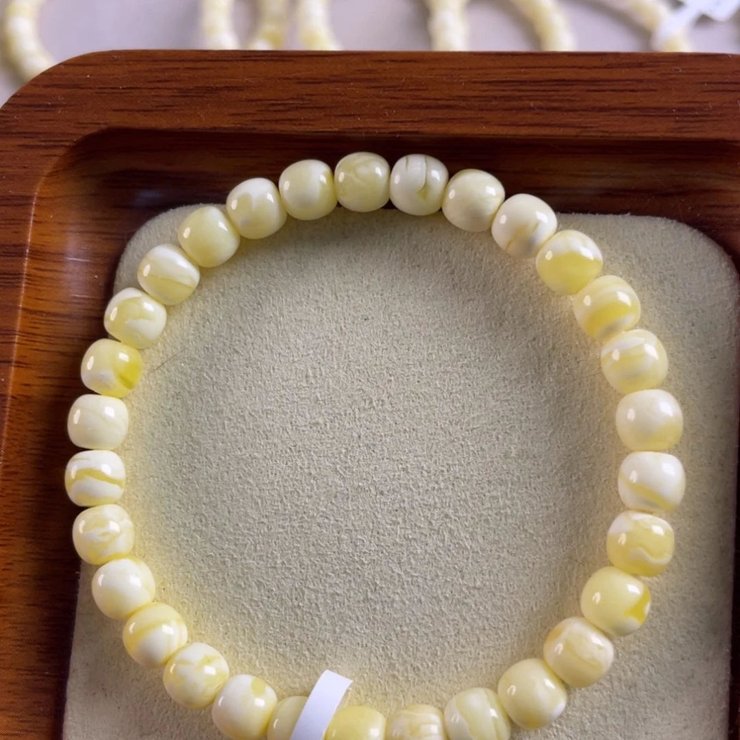 琥珀未镶嵌手链6.5mm浓蜡妖花 微瑕福利款。16.5手围