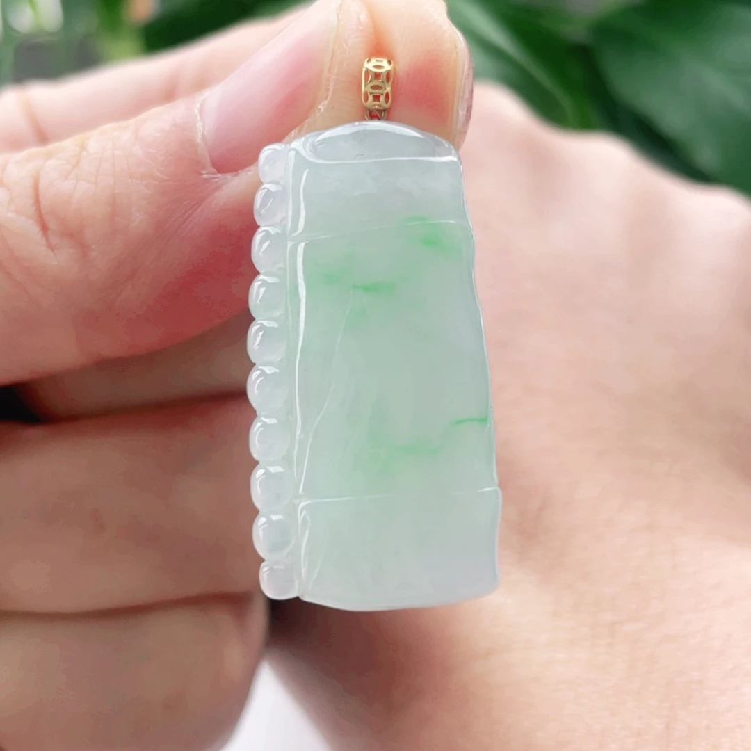 翡翠吊坠(不含链)18K金镶嵌F****丶