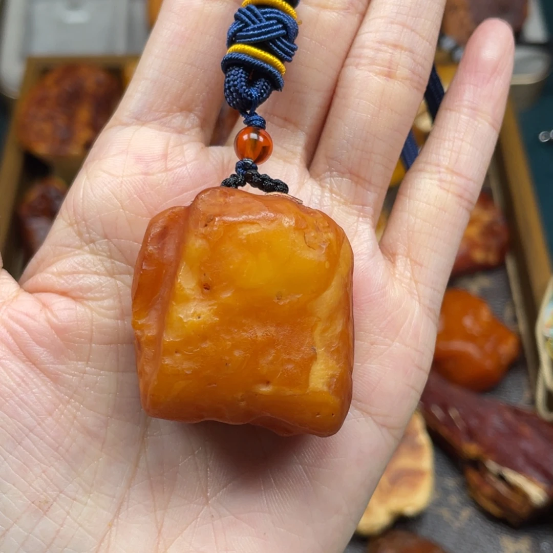 琥珀未镶嵌珠宝奇石