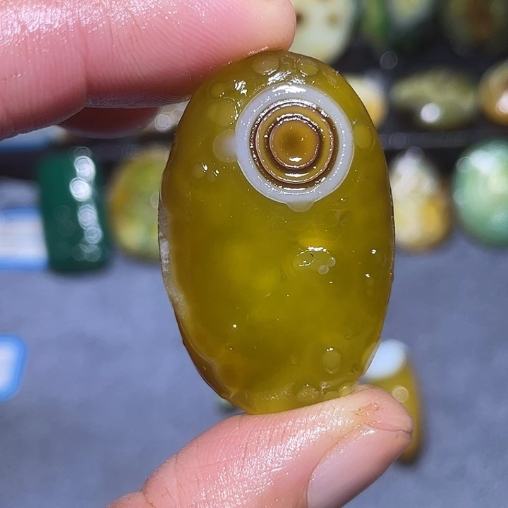 玛瑙/玉髓未镶嵌珠宝奇石