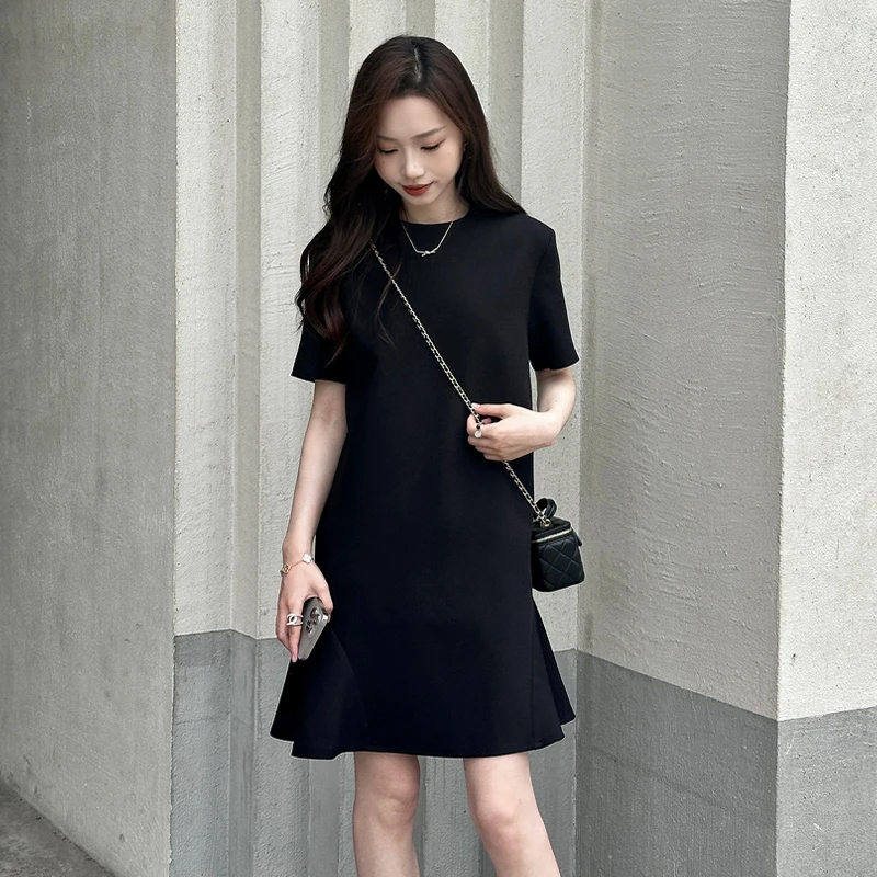 法式赫本风黑色连衣裙子女2025新款夏季小个子高级感梨形身材短裙