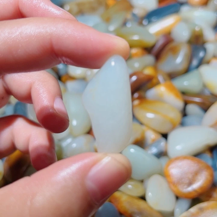 颈饰未镶嵌和田玉7.3克