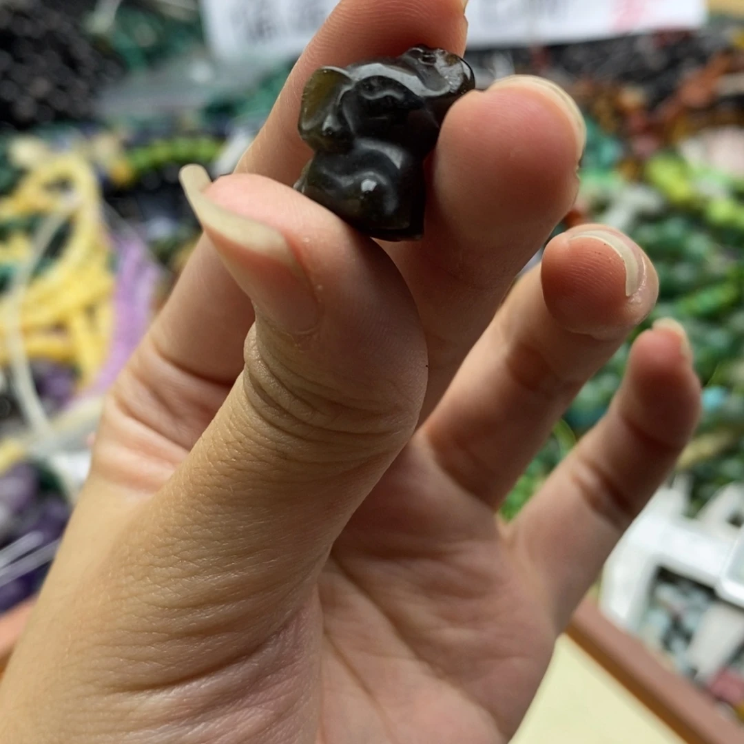 玛瑙/玉髓未镶嵌珠宝半成品一个金耀大象16mm
