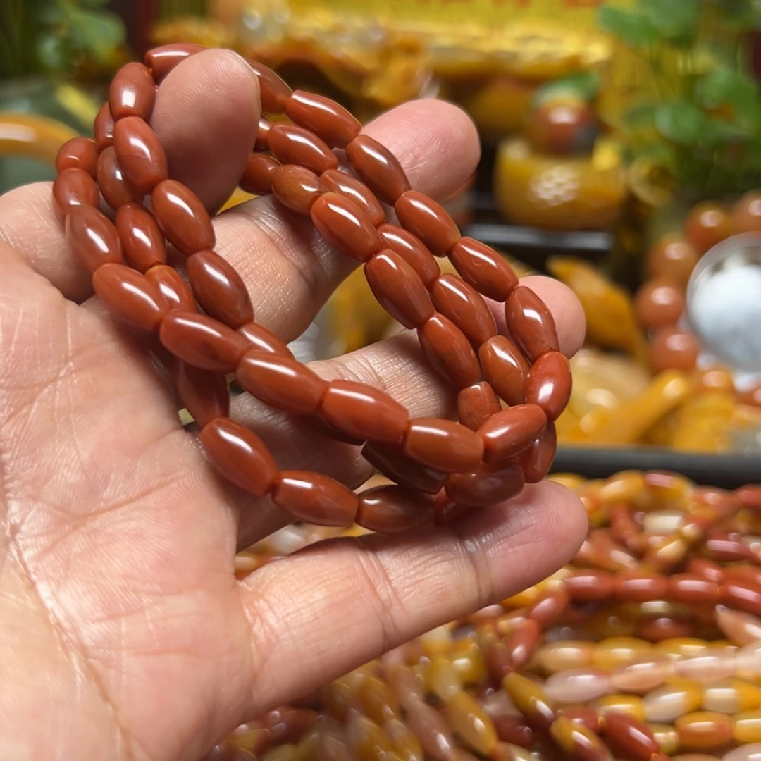 石英质玉未镶嵌颈饰