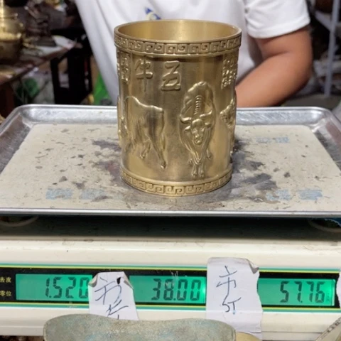 673000000000000000