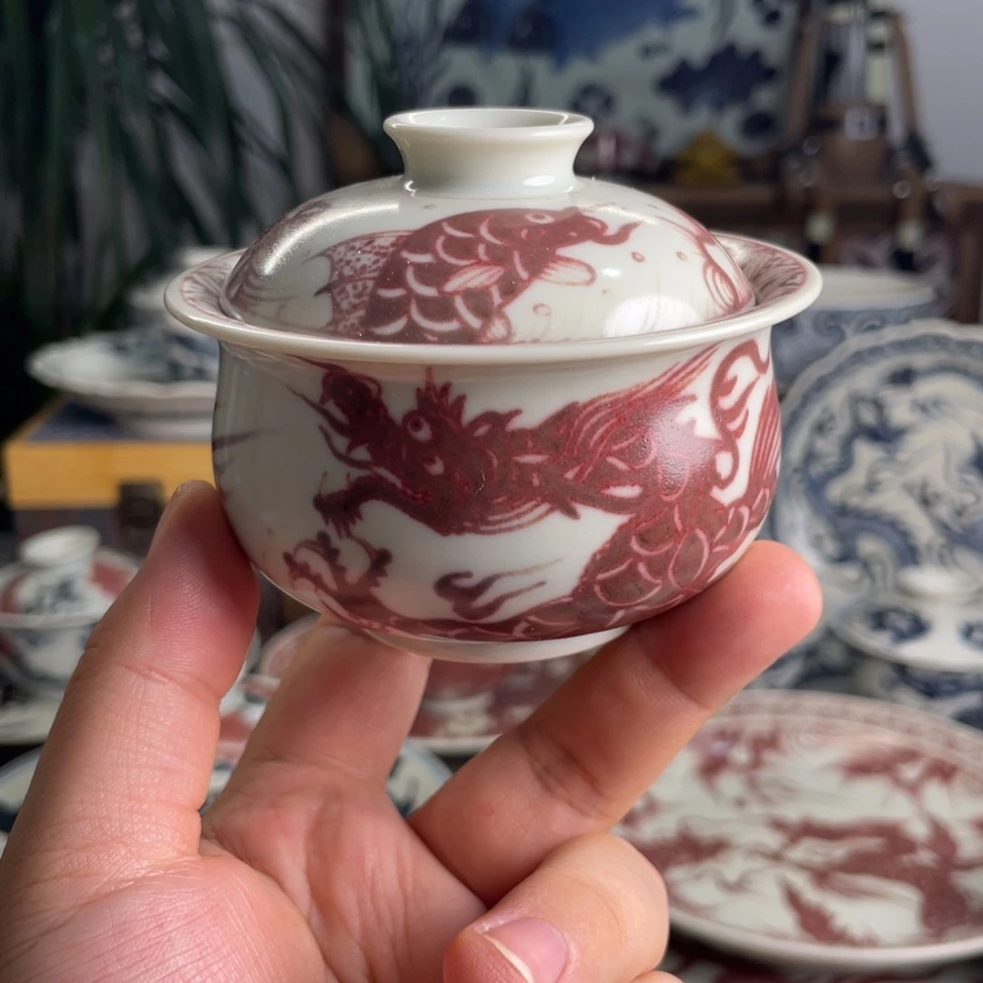青花釉里红鱼化龙盖碗微瑕
