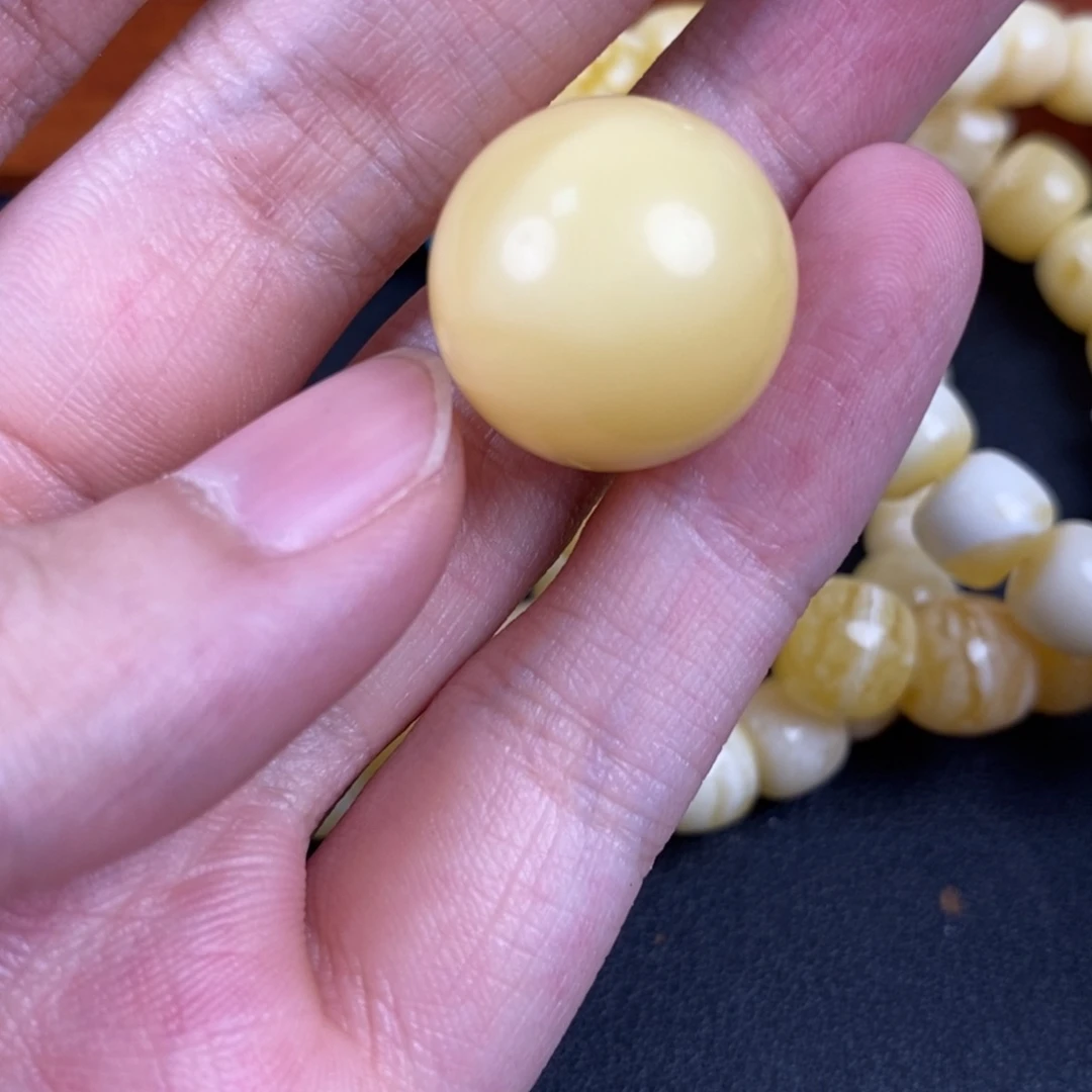 琥珀未镶嵌珠宝奇石7