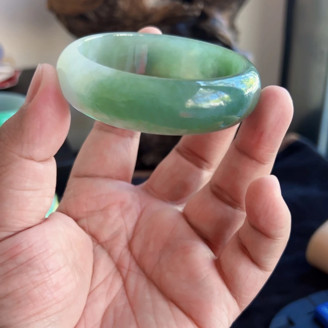 翡翠未镶嵌手镯圈口57/58