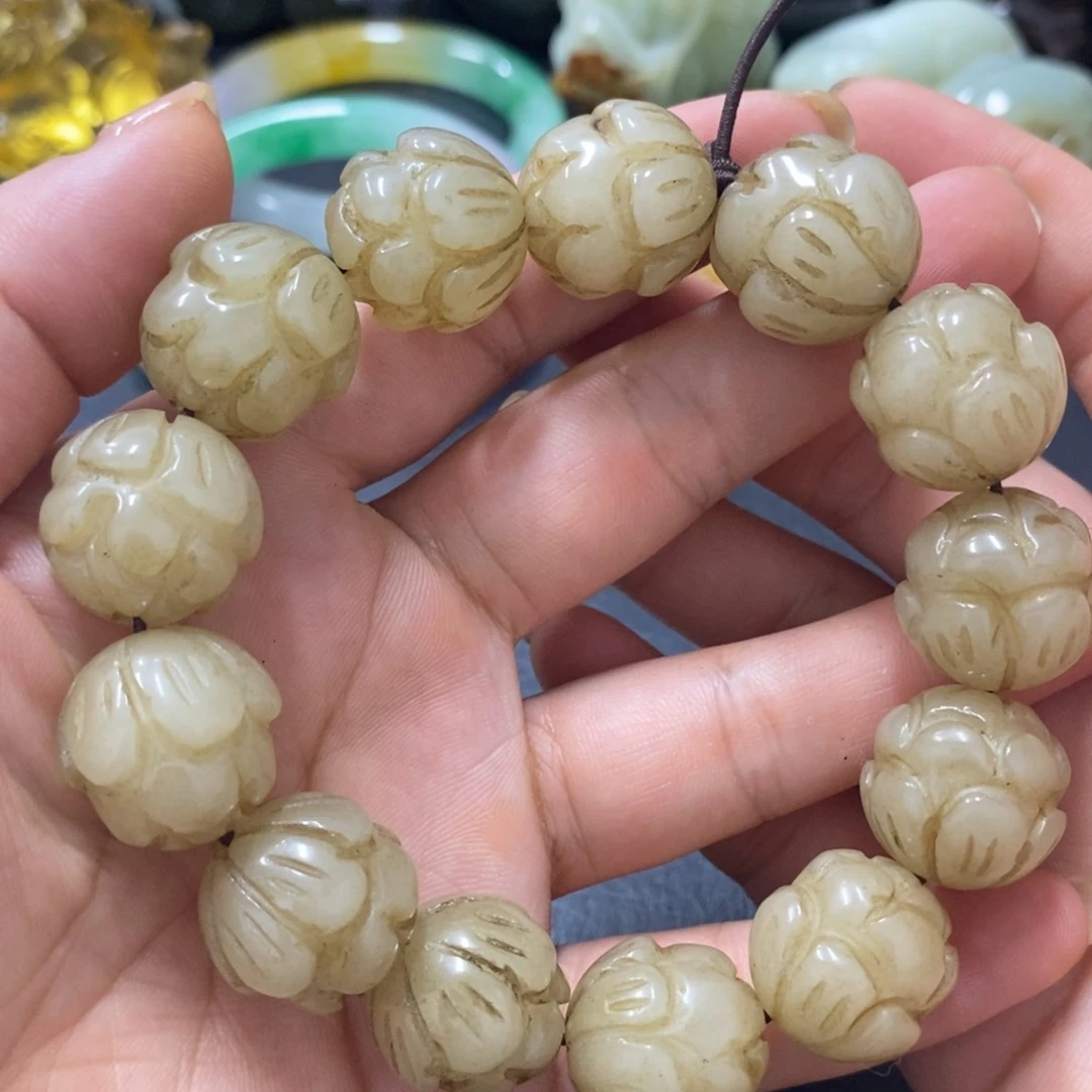 白玉菩提吊坠摆件