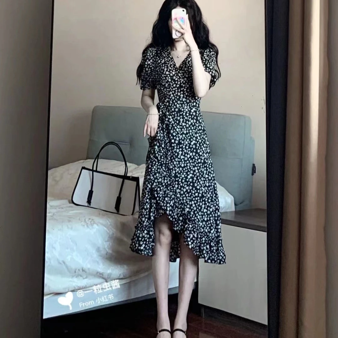【F016】法式茶歇碎花连衣裙女夏季新款收腰显瘦V领开叉气质长裙