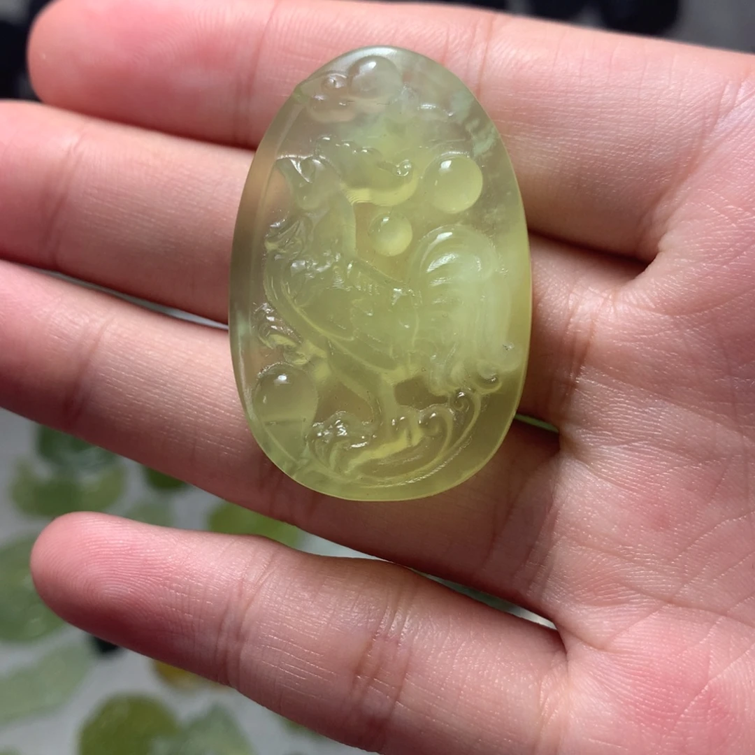合金蛇纹石玉颈饰生肖