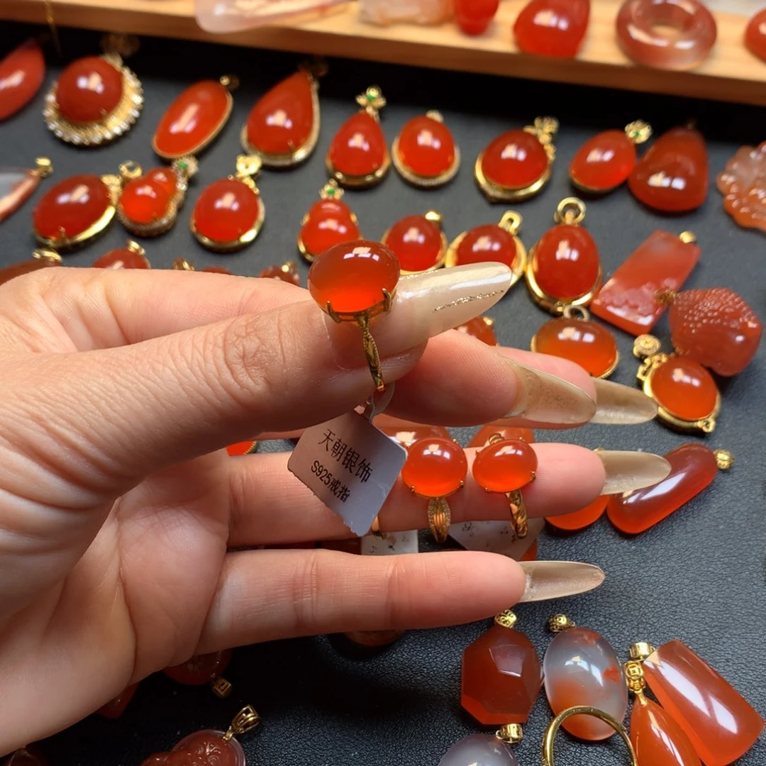 【闪购商品】定制南红玛瑙未镶嵌