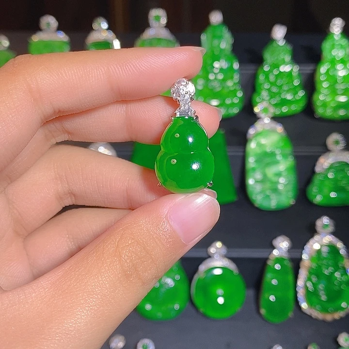 翡翠银S925镶嵌颈饰