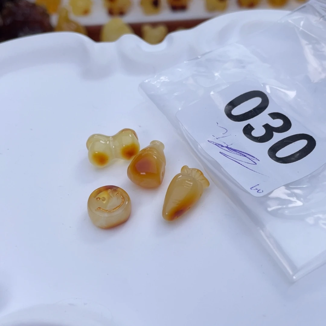琥珀吊坠(不含链)未镶嵌