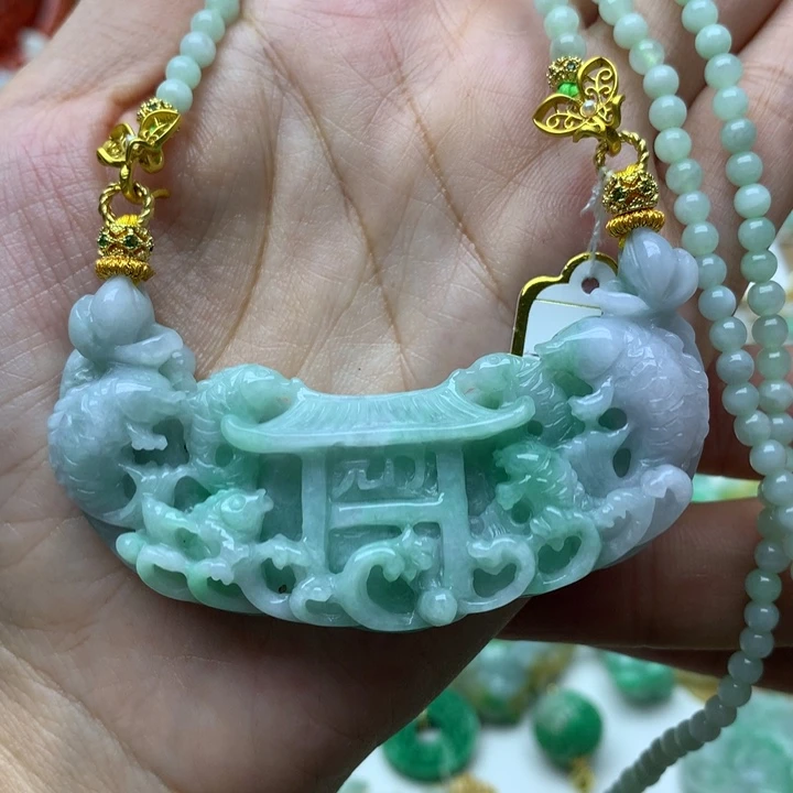 颈饰未镶嵌翡翠翡翠