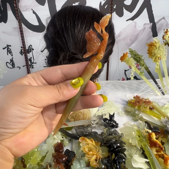 蛇纹石玉未镶嵌发饰零****?
