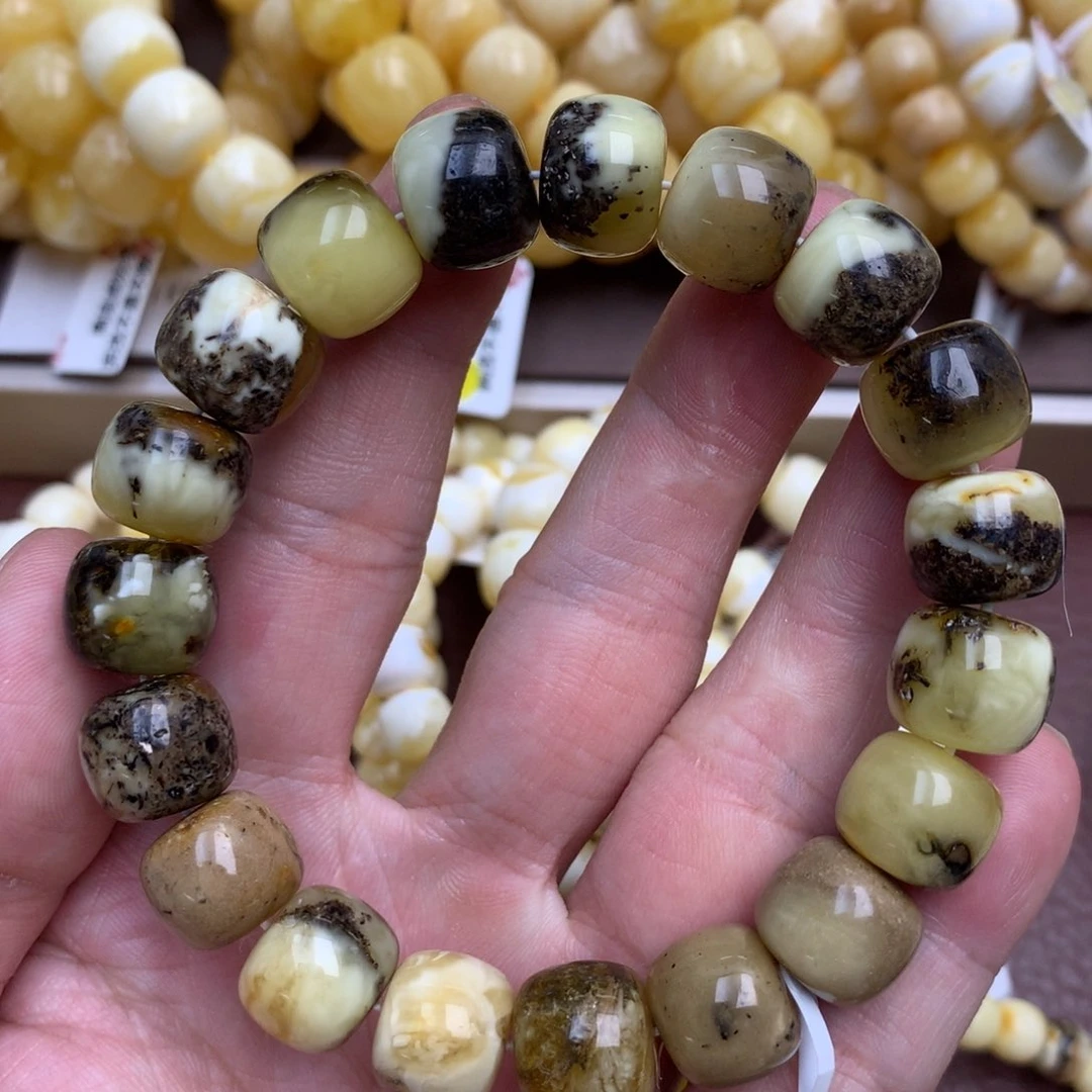 琥珀未镶嵌珠宝奇石6