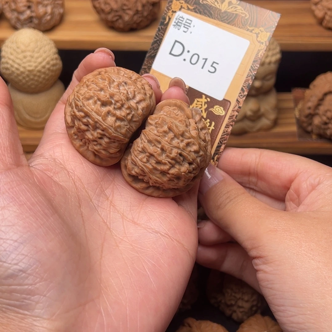 L***e核桃d015白狮子4.1全品