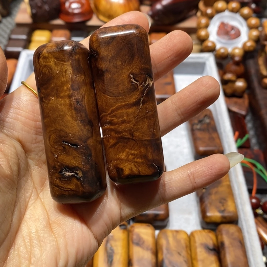 仙***心木枣木瑕疵木块两个