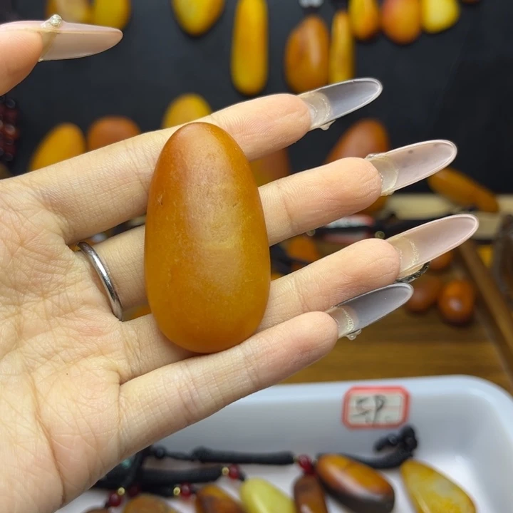 用***5未镶嵌和田玉（糖玉）珠宝半成品