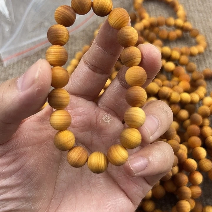木太行崖柏1.0陈化。。。。。。