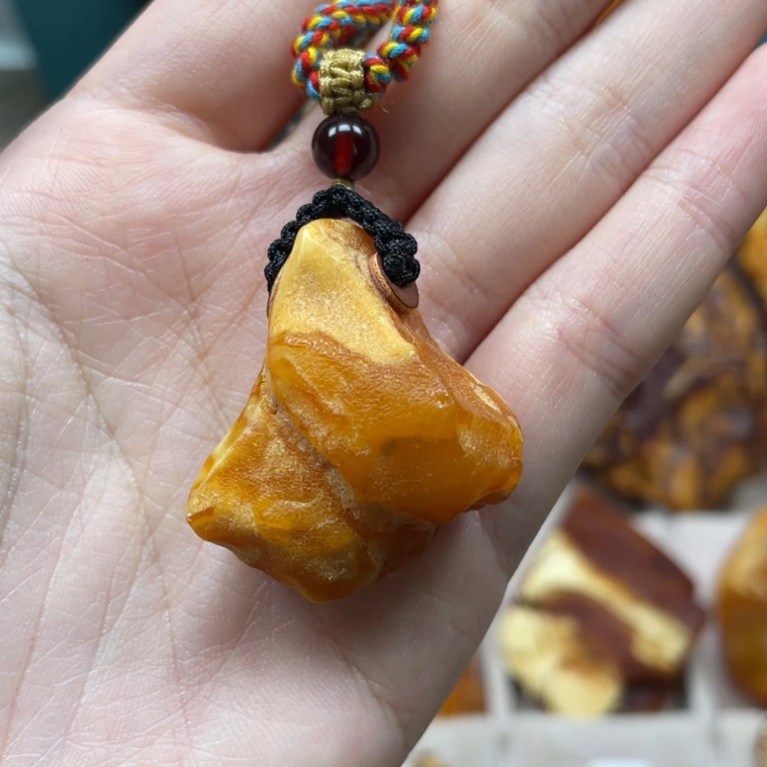 琥珀珠宝奇石未镶嵌