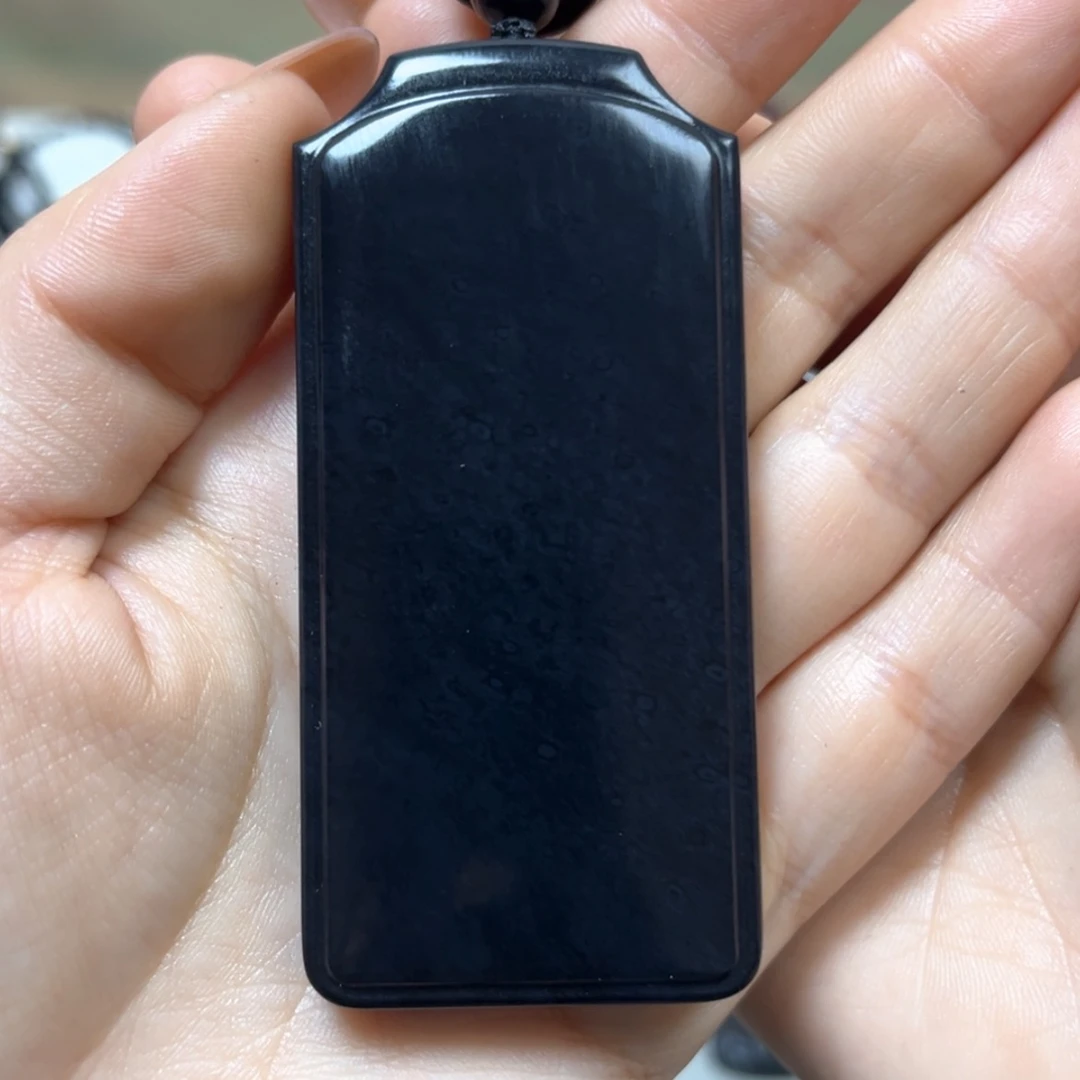 【闪购商品】和田玉（墨玉）48面包89克左右高羊脂未镶嵌