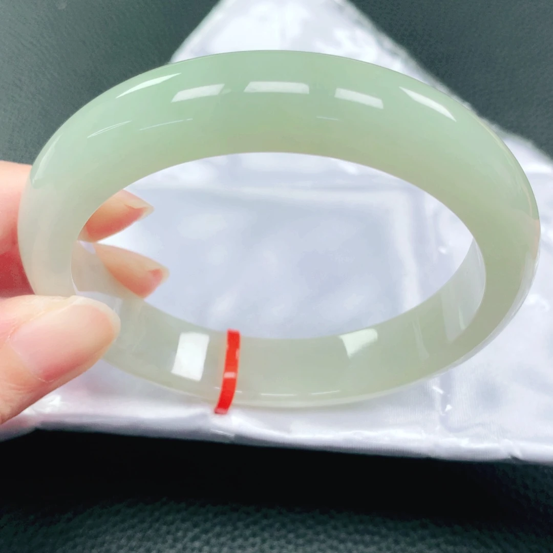 翡翠未镶嵌手镯61圈
