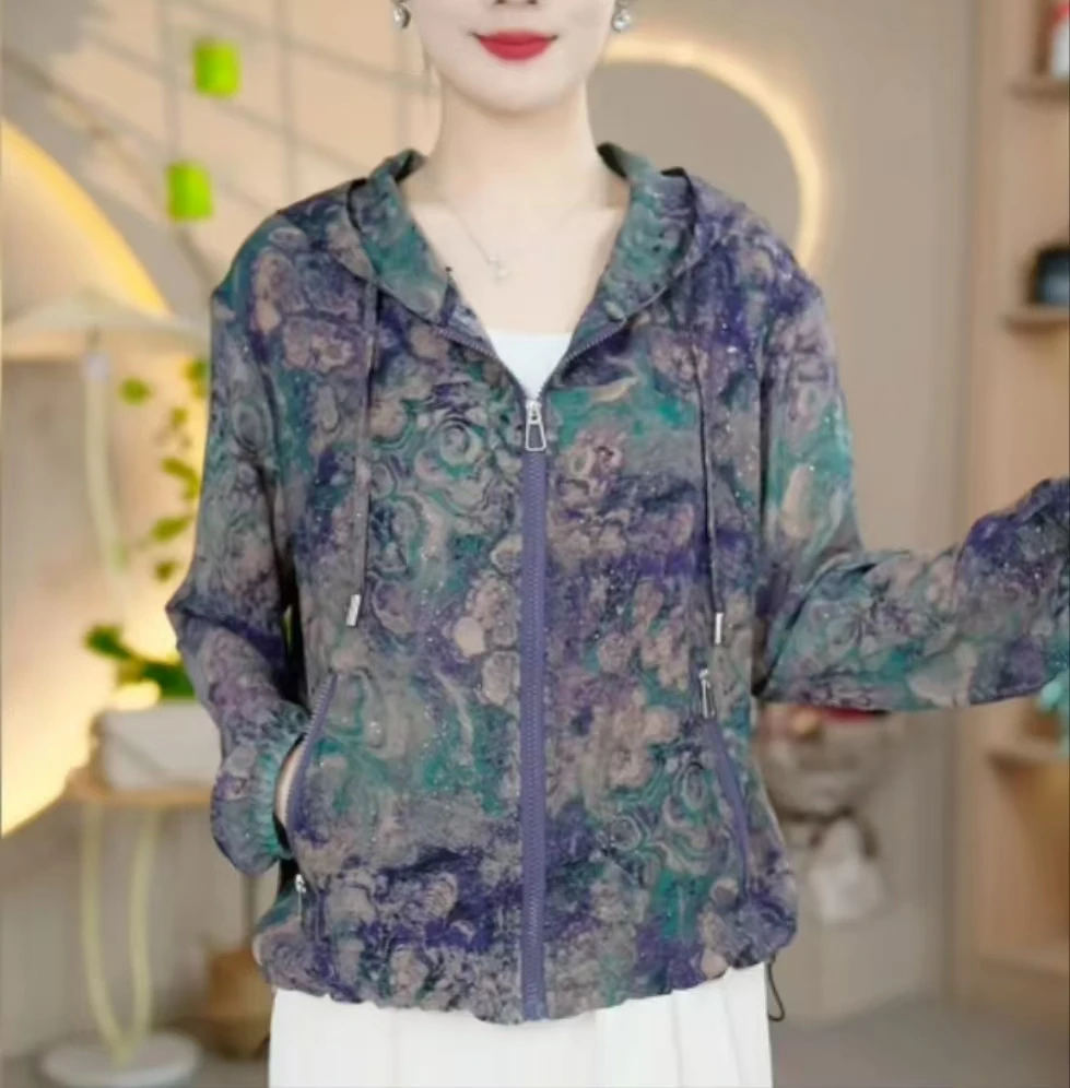 夏款气质减龄薄款女装衬衫2025新款宽松休闲中老年妈妈百搭防晒衣