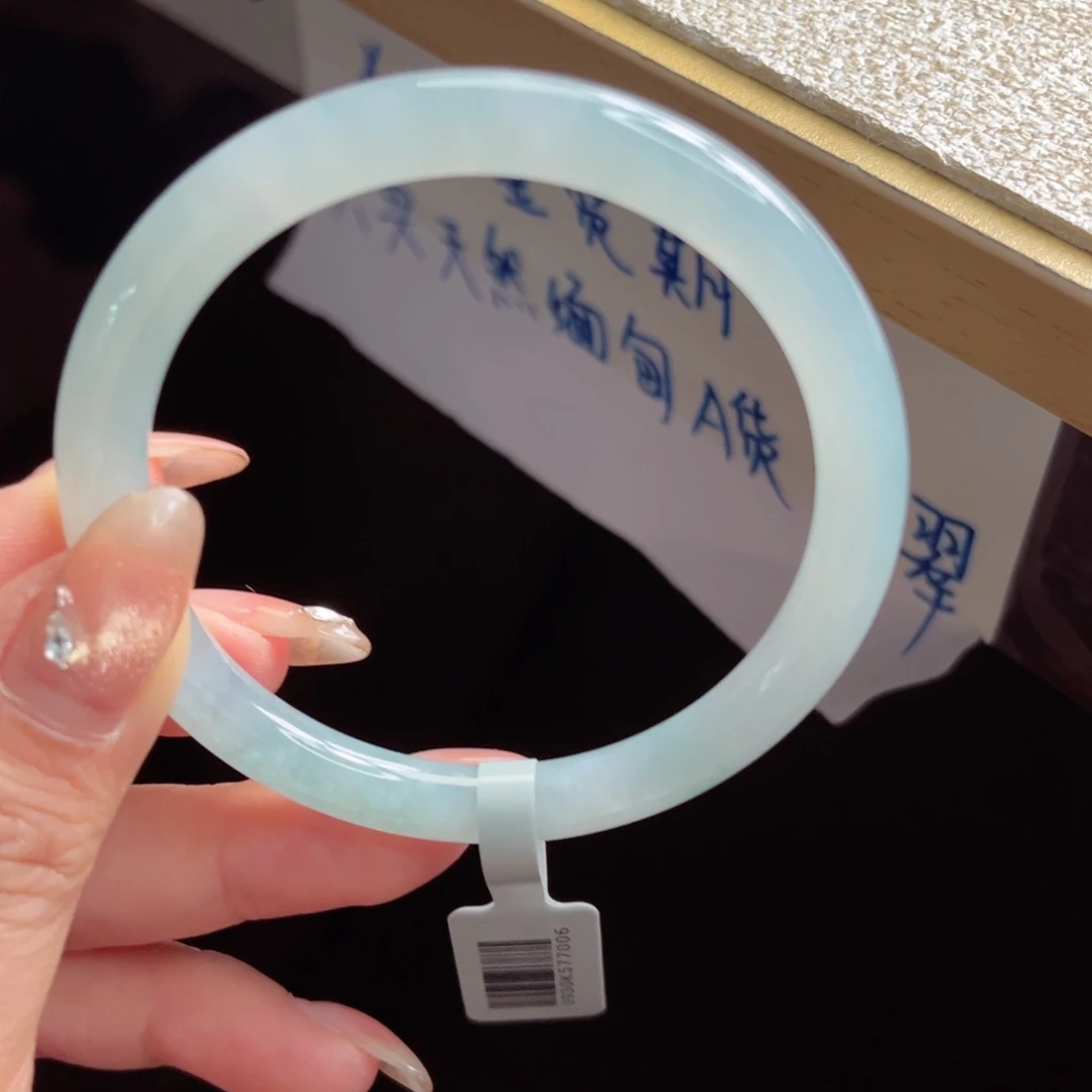 翡翠未镶嵌手镯手镯