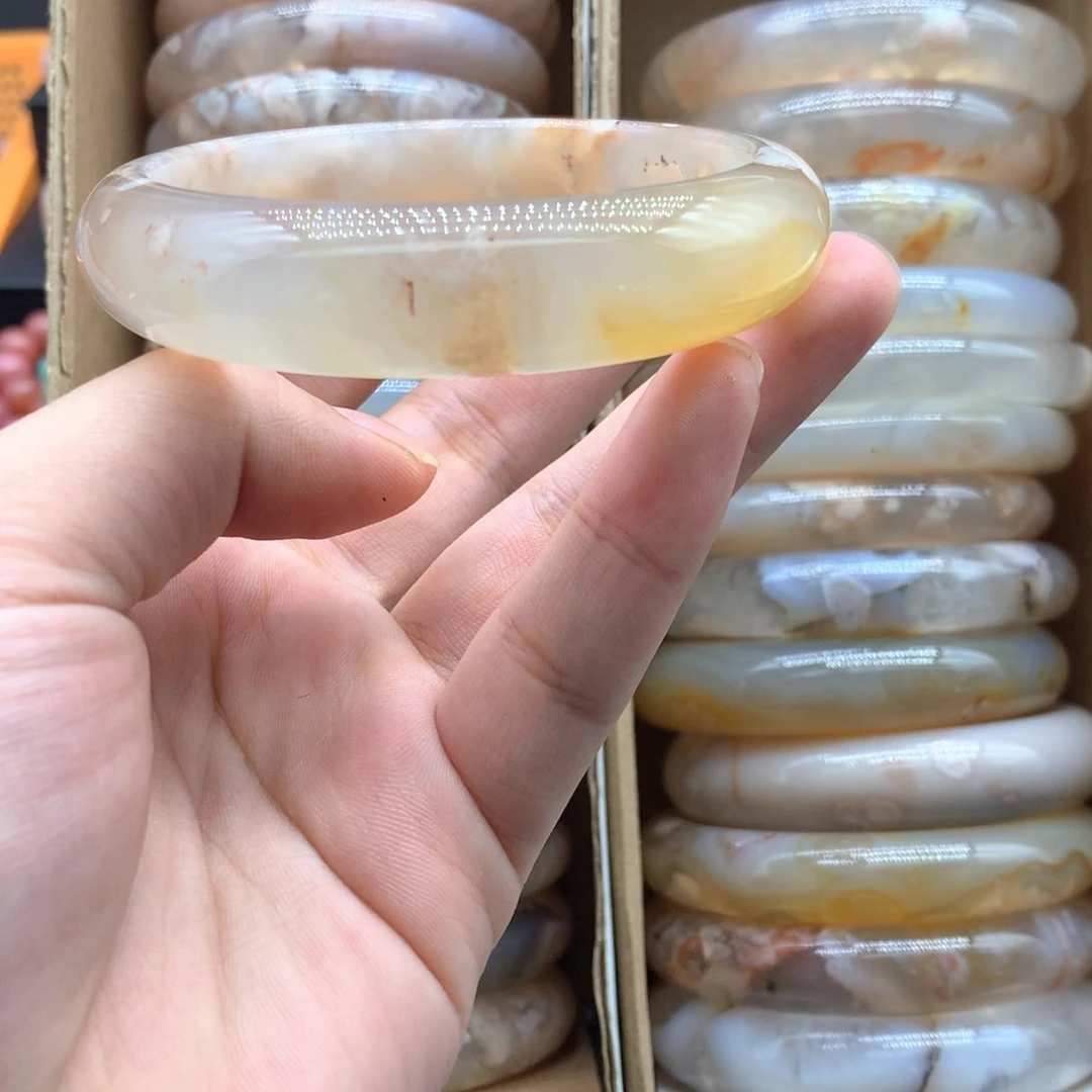 【闪购商品】手镯玛瑙/玉髓未镶嵌不***.