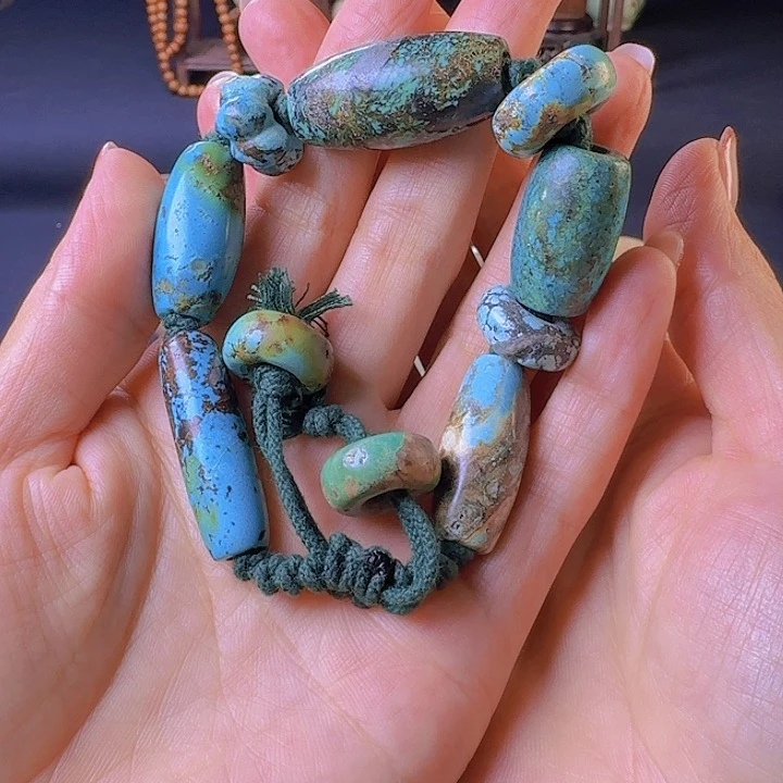 马***。和田玉未镶嵌颈饰