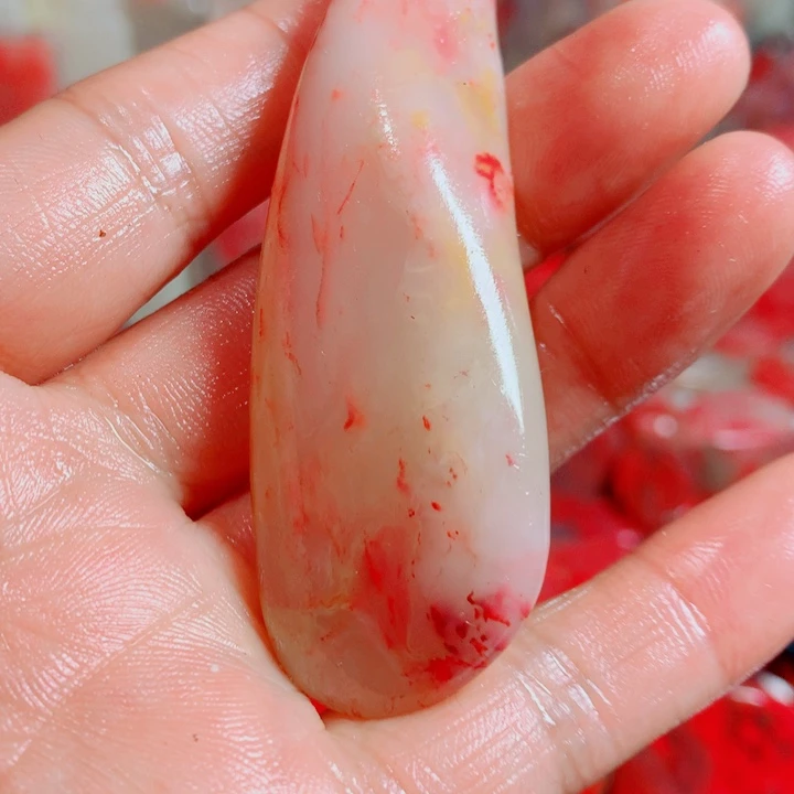 海***生巴林石巴林鸡血吊坠一个