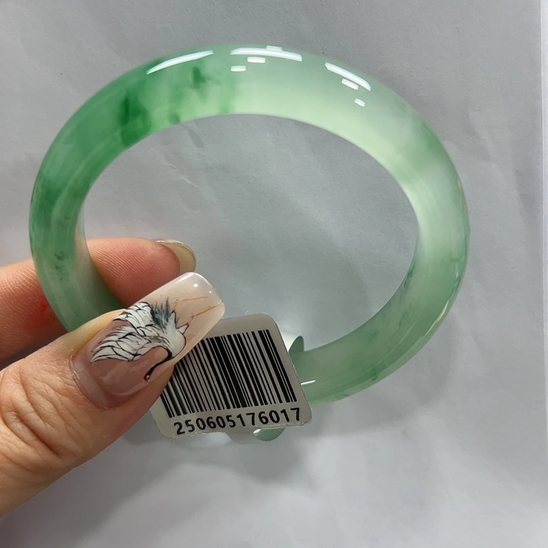 石英质玉（非洲翠）手镯未镶嵌平**贵