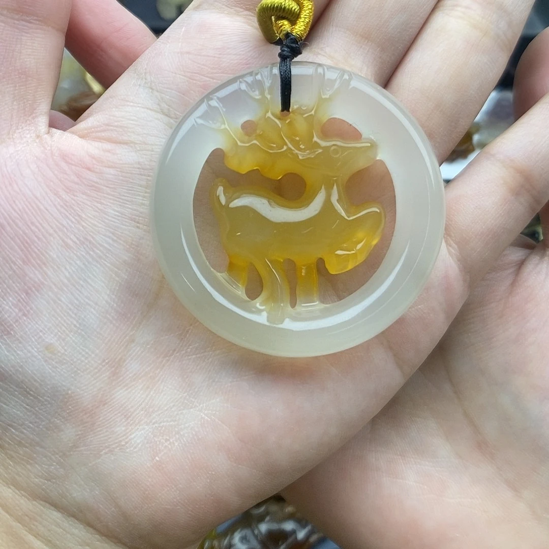 用***5玛瑙/玉髓未镶嵌颈饰