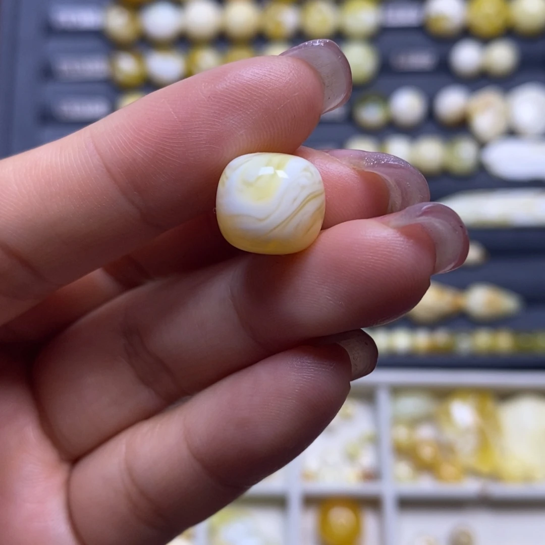 蜜蜡未镶嵌珠宝奇石金白拉丝妖花老型12*11mm