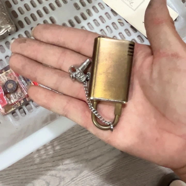 N****意新亿阁清货无售后