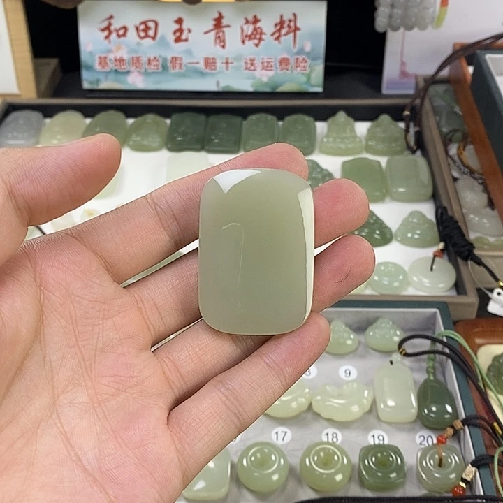 原***雪颈饰未镶嵌和田玉